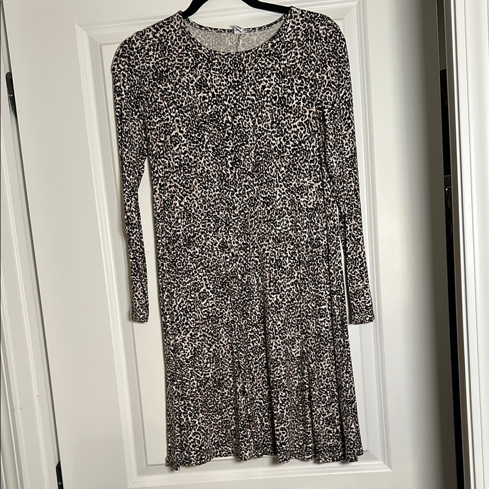 Old Navy Black and White Long Sleeve Sweater Dress
